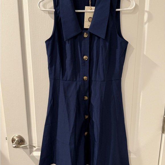 Navy Button-Down Sleeveless Dress - Picture 2 of 7